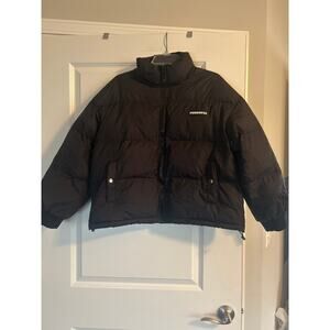 GUC DAZY Black Short Puffer Jacket Pockets Powerful on The Front Size Medium
